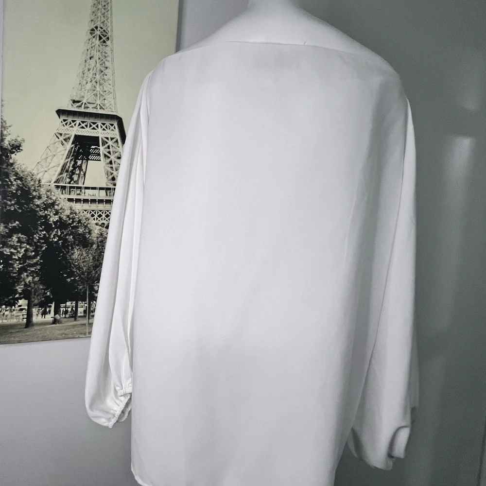 Chic White Off-Shoulder Blouse with Gold Accents - Picture 4 of 9